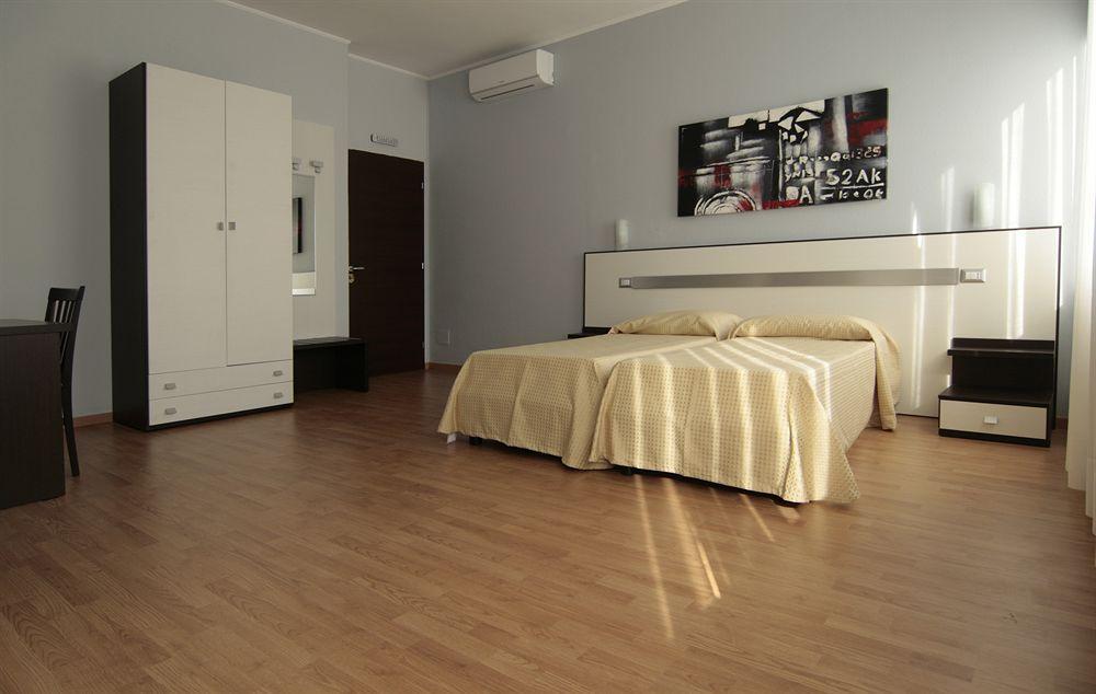 Hotel Faenza Milán
