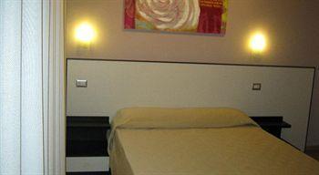 Hotel Faenza Milán